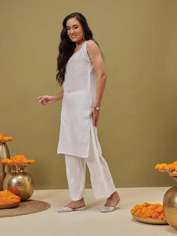 Ada Hand Embroidered White Georgette Lucknowi Chikankari Straight Kurta With Slip A100425
